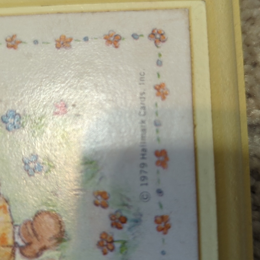 2 vintage Precious Moments wall plaques - Picture 6 of 6